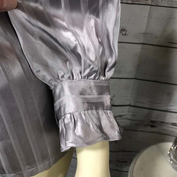 Vintage Alexander’s grey stripped blouse with ruffled neck and cuffs size 40 - Picture 8 of 11
